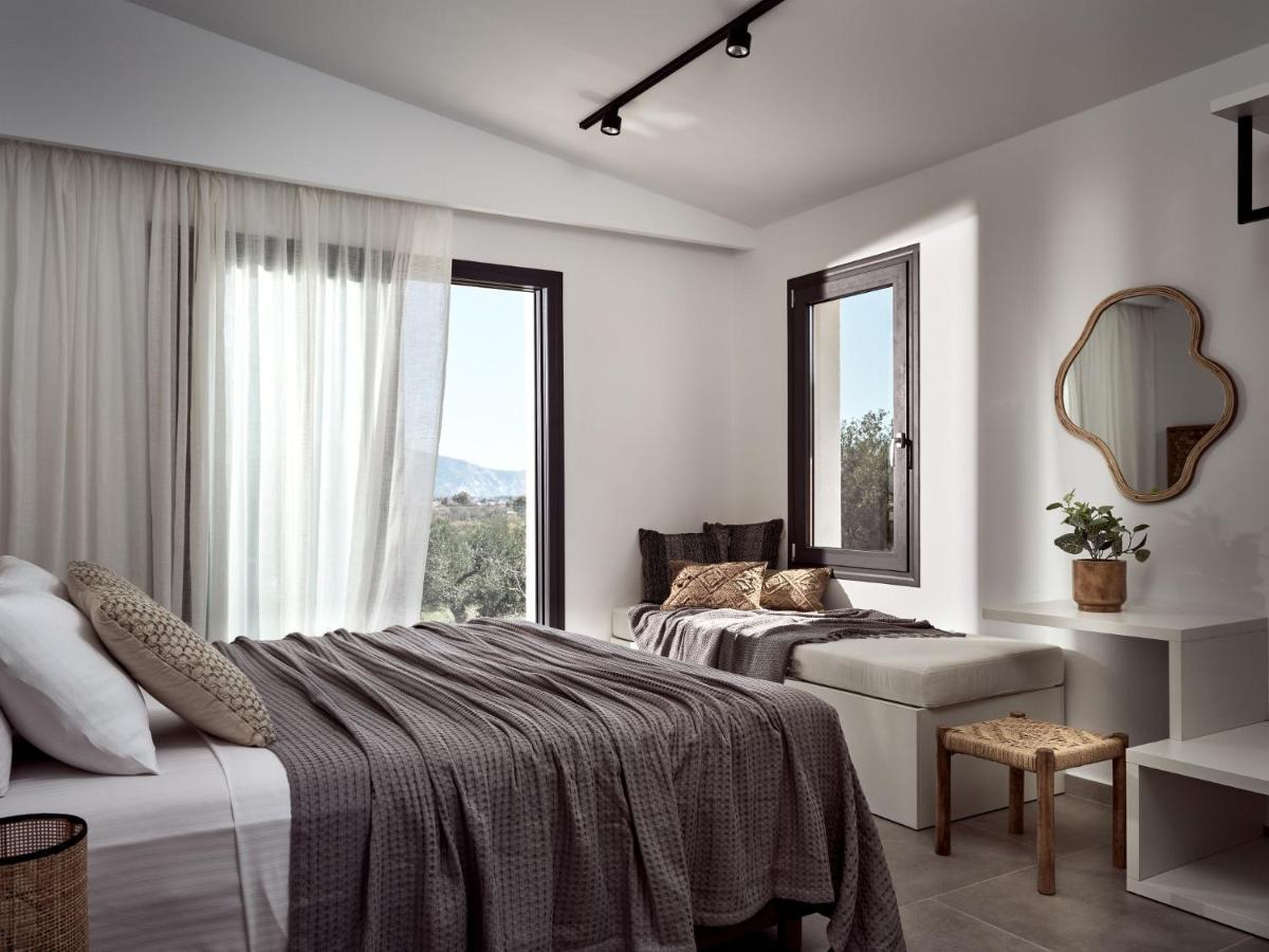 Estelle Villa, A Flamboyant Escape With Pool, By Thinkvilla Villa Romirion